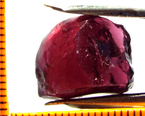 Garnet - Rhodolite- Tanzania 22.76 cts - Ref. RG/89 - THIS PARCEL HAS BEEN RESERVED
