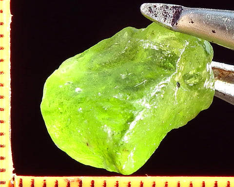 Peridot – China/Afghanistan – 11.82 cts - Ref. PR-42